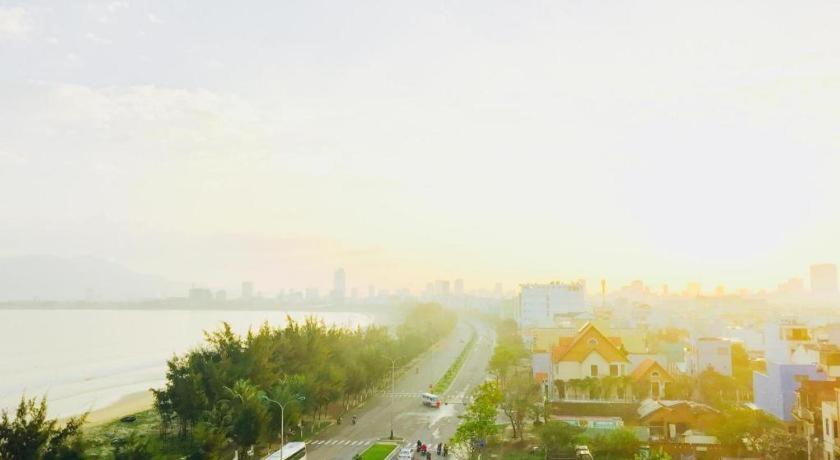 Whale Ocean View Hotel Da Nang Esterno foto
