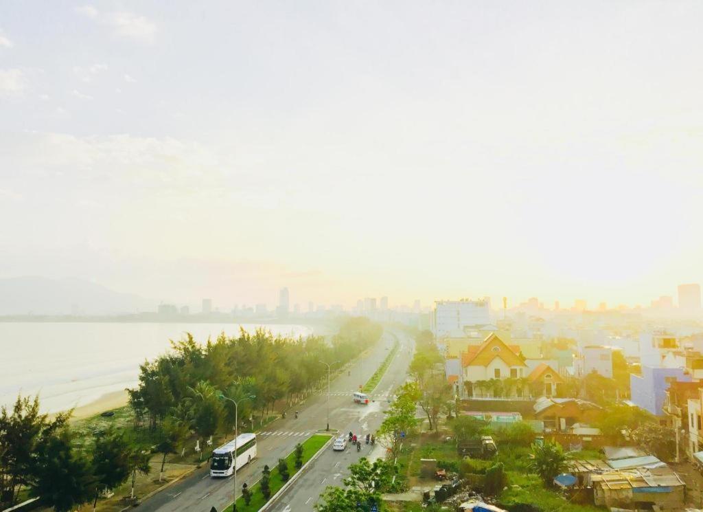 Whale Ocean View Hotel Da Nang Esterno foto